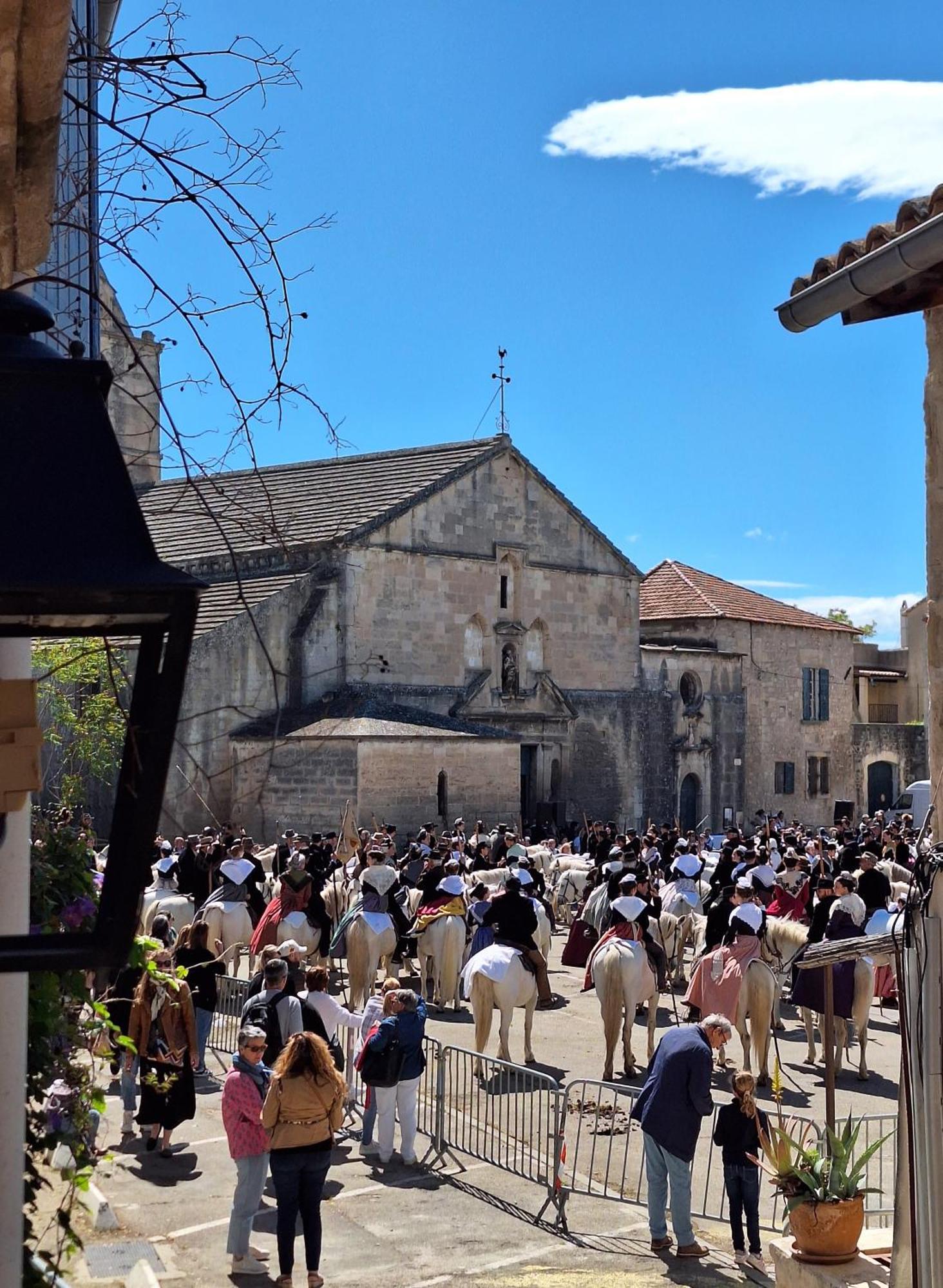 La Garriguette Appart Centre Historique Calme Climatise 6 A 8 Couchages Arles Exterior foto